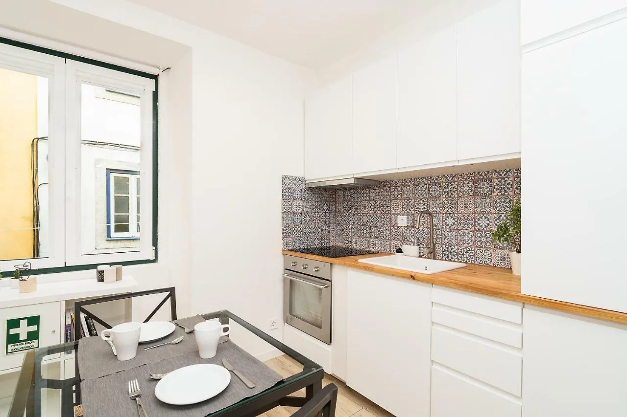 Studio 15 - Martim Moniz Apartment Lisbon